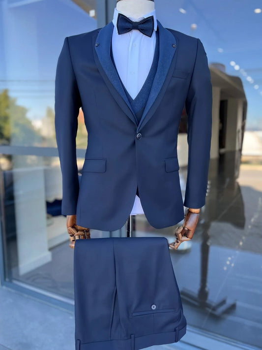 SUIT NAVY DETAILS